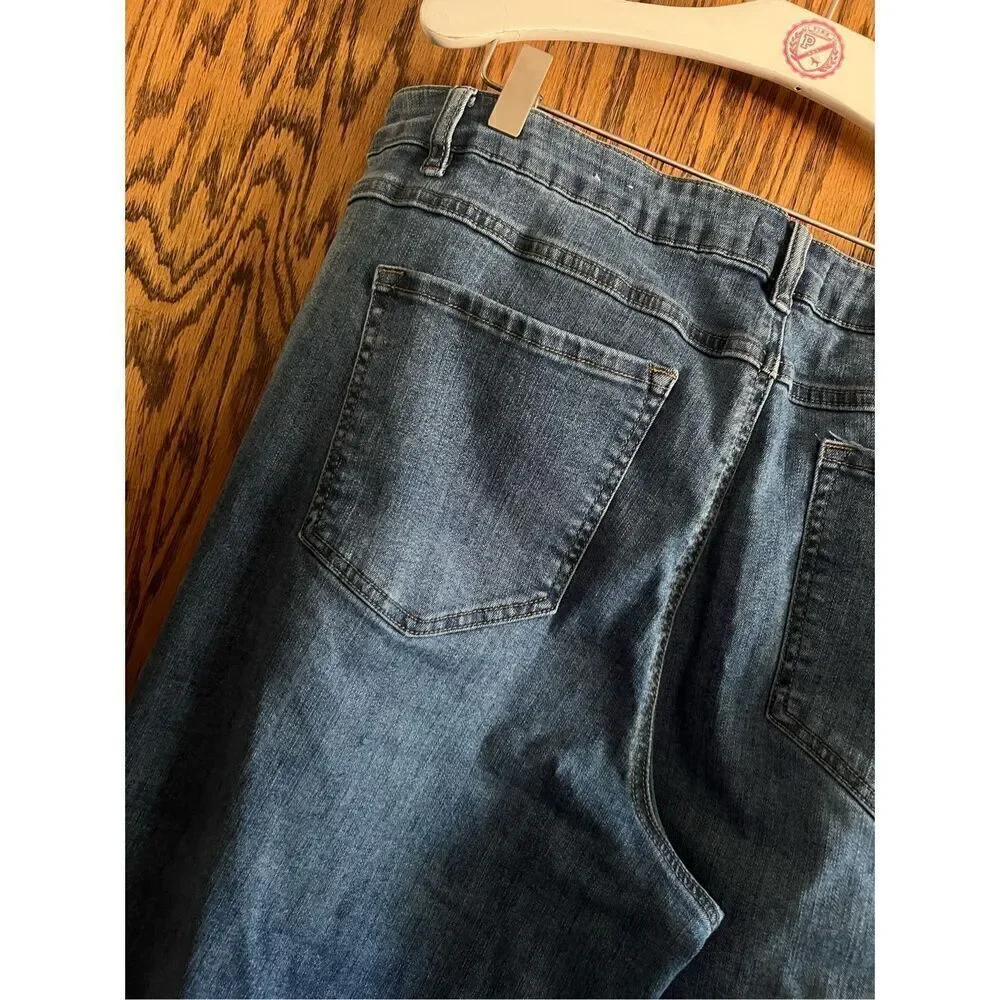 Tribal Jeans Audrey Mid-Rise Wide Leg Crop Jeans With Embroidery Woman’s Size 16